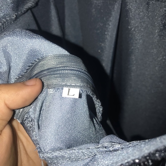 A sky blue silky dress - Picture 5 of 5